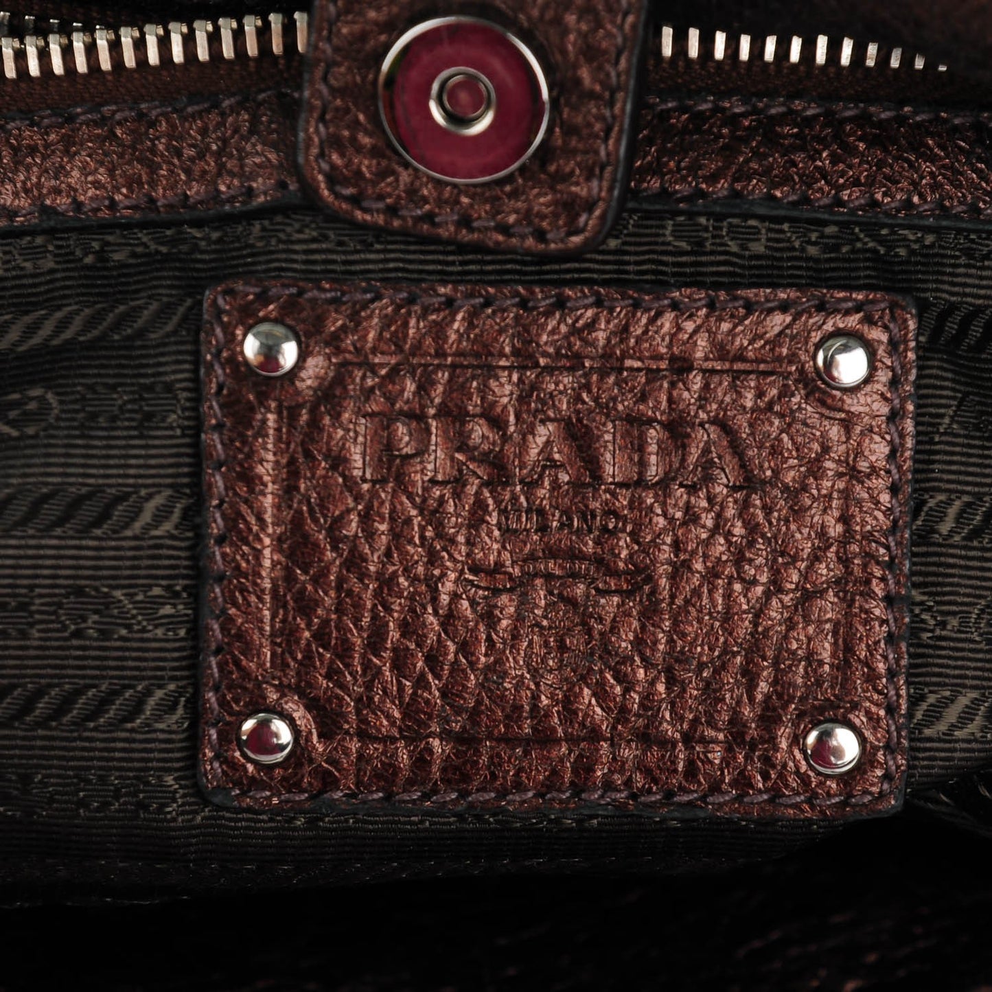 Vitello Daino Mordore Shoulder Bag Antico