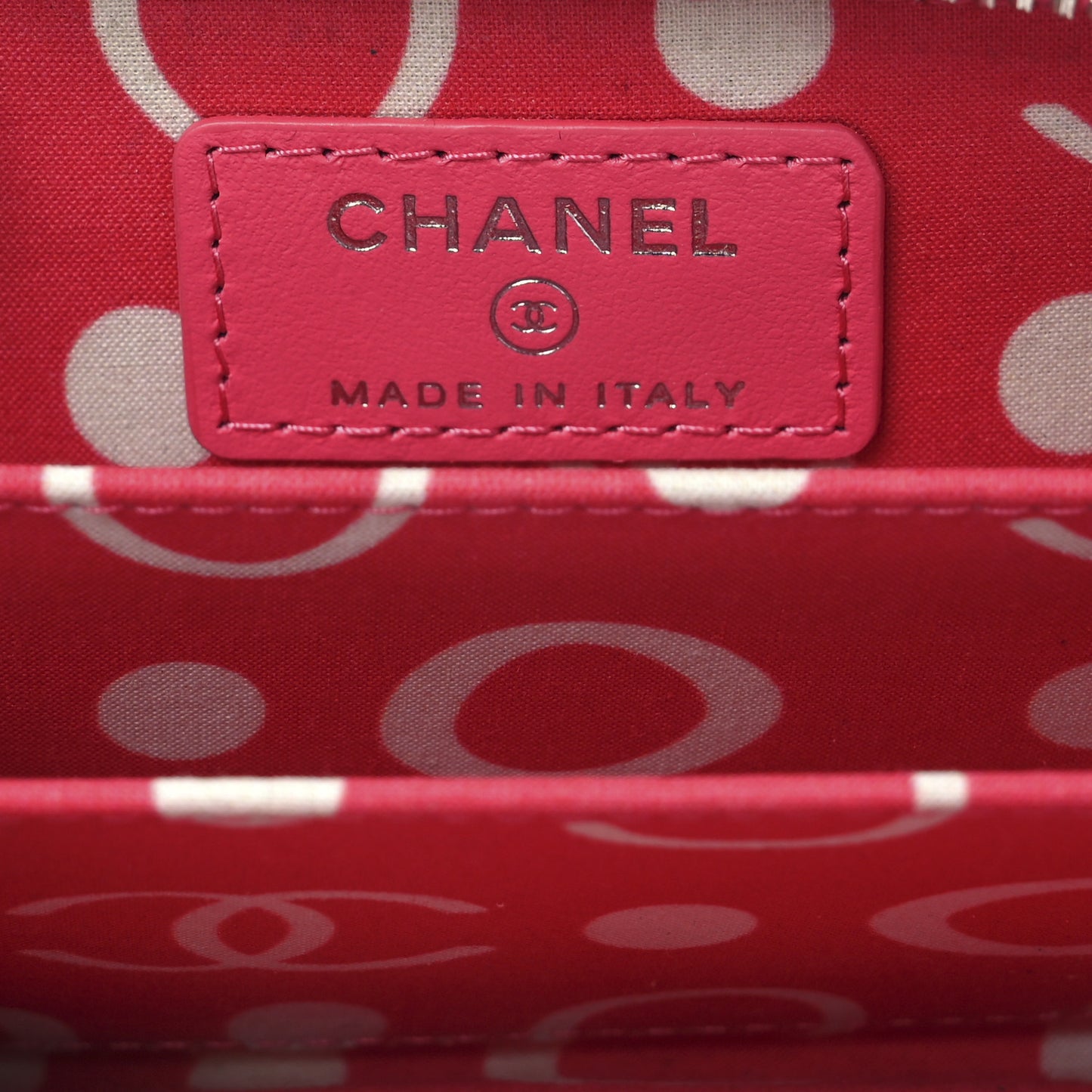 Caviar Quilted Coco Chanel CC Zip Coin Purse Fuchsia