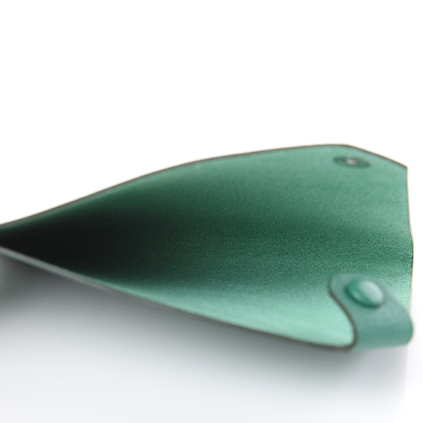 Epsom Tarmac PM Passport Holder Vert Vertigo