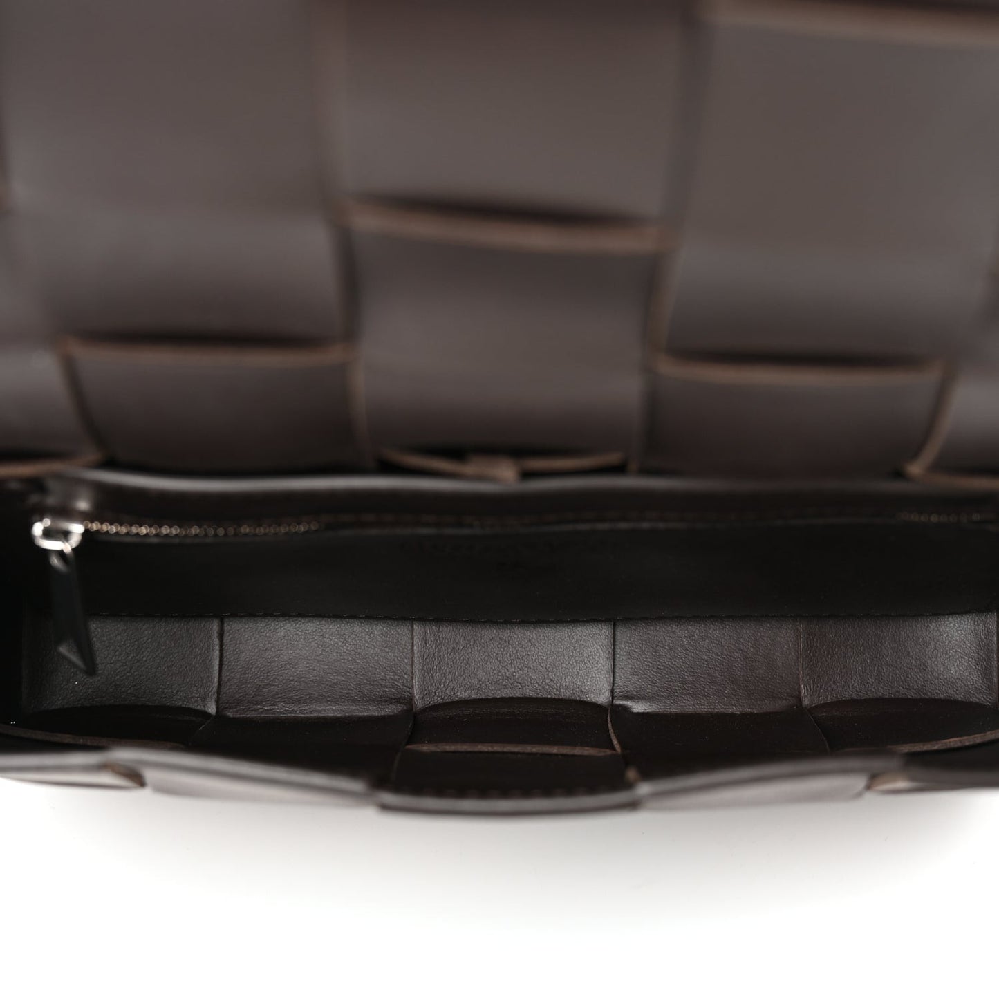 Calfskin Maxi Intrecciato Versatile Cassette Bag Brown