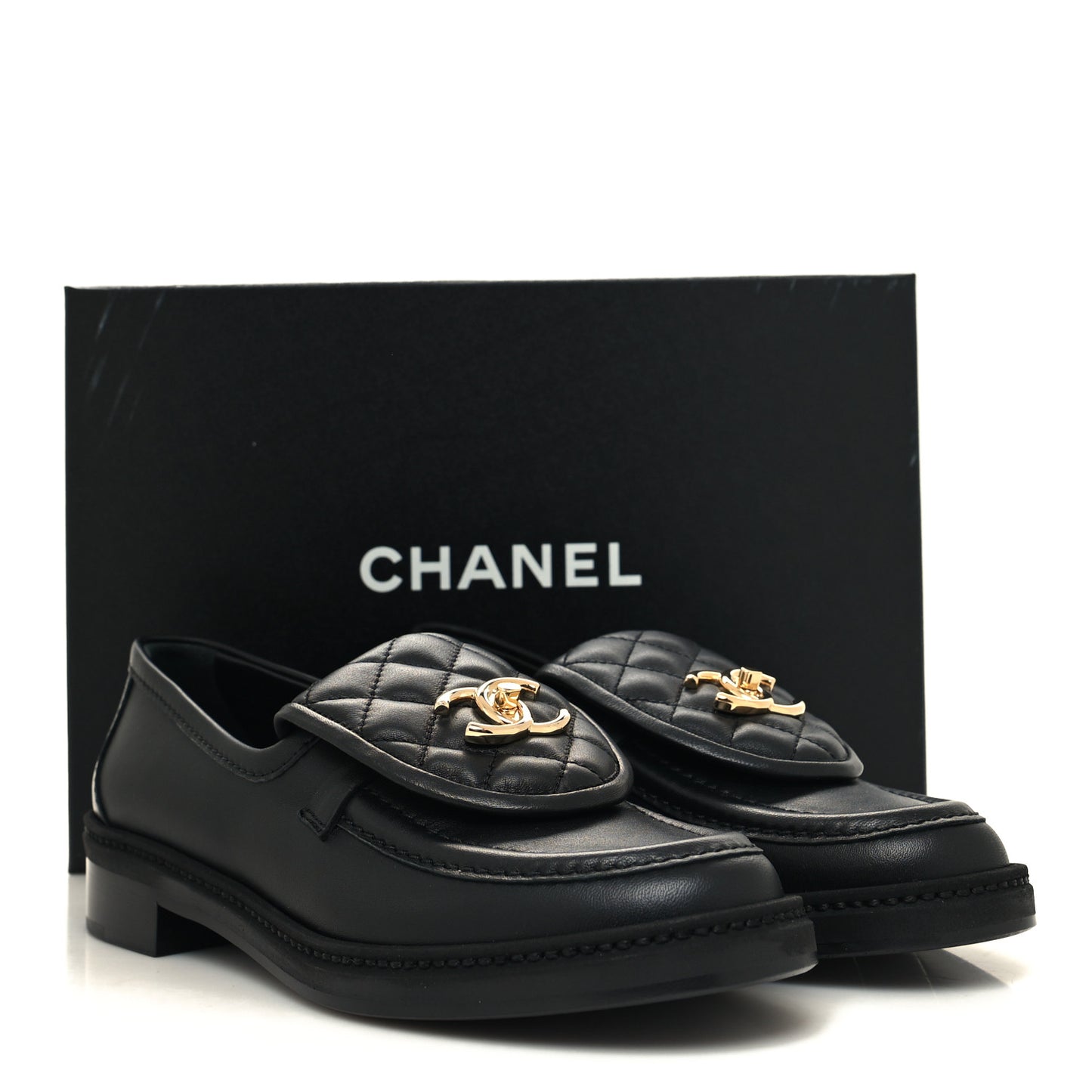 Lambskin Quilted CC Turnlock Loafers 38 Black