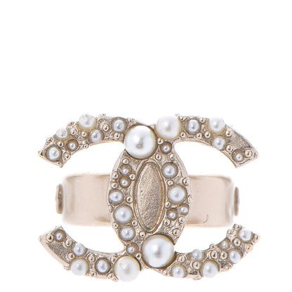 Chanel Pearl CC Ring 7 Gold 1 of 5