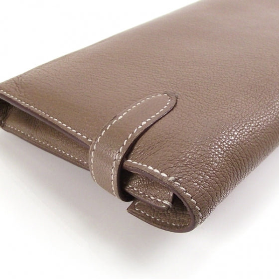 Chevre Kelly Longue Wallet