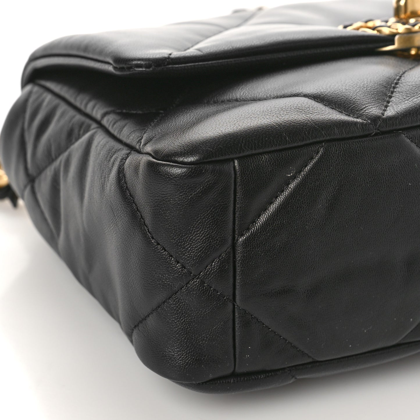 Goatskin Quilted Medium Chanel 19 Flap Black