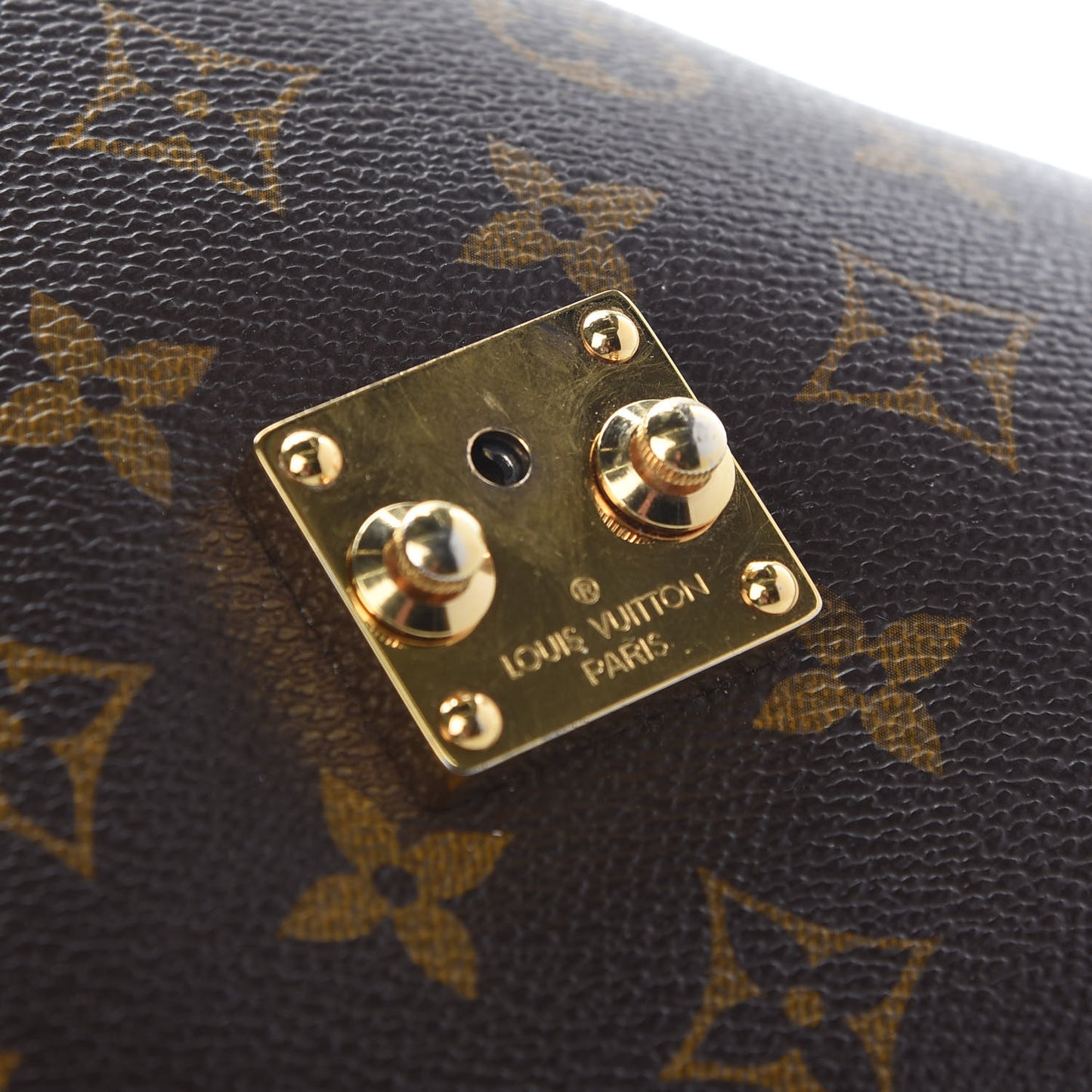 Monogram Pochette Metis