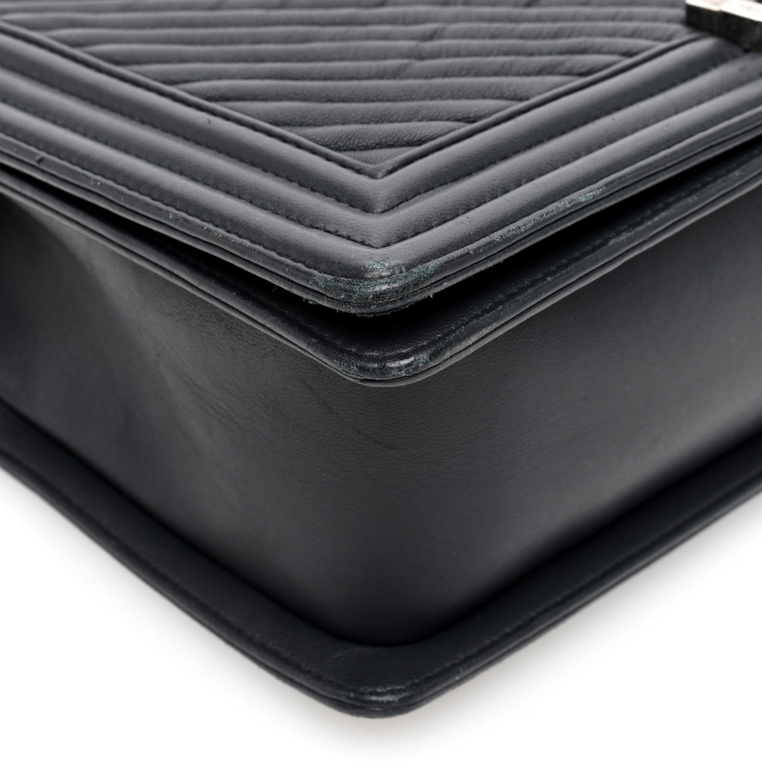 Chanel Wrinkled Lambskin Chevron Quilted Medium Boy Flap Black 9 of 10