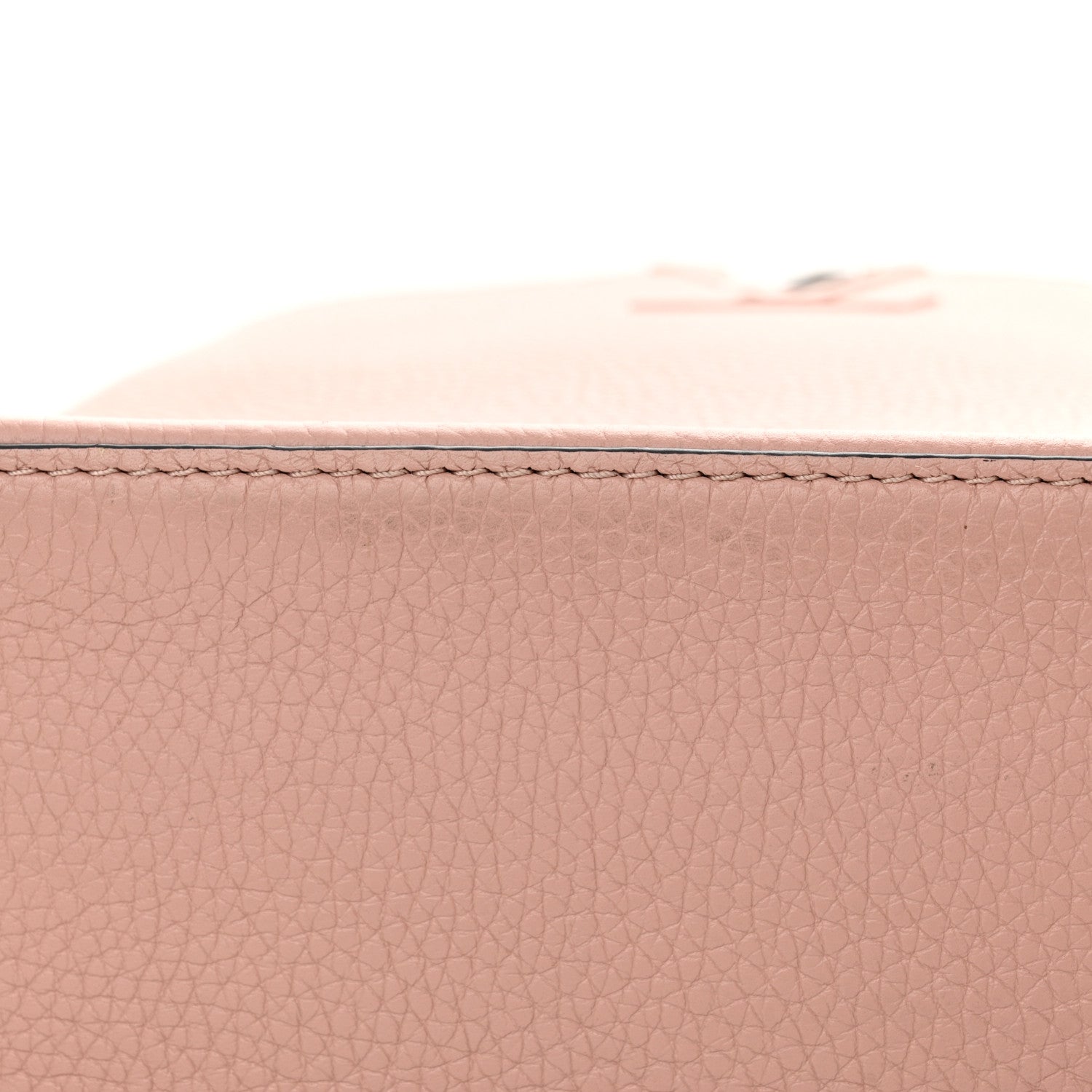 Louis Vuitton Taurillon Capucines BB Magnolia 14 of 15