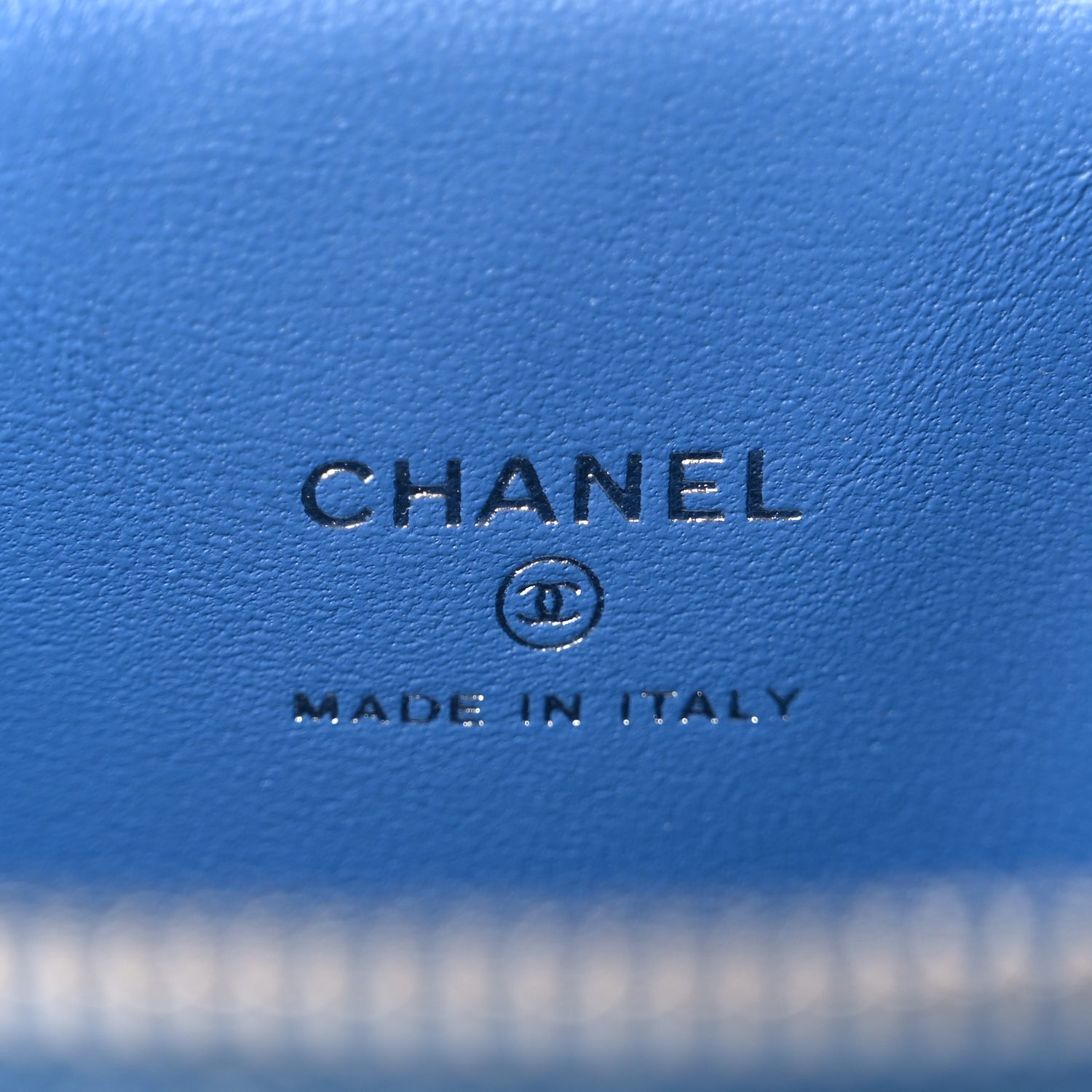 Chanel Denim Quilted Camellia Sweetheart Mini Vanity Case With Chain Blue 6 of 9