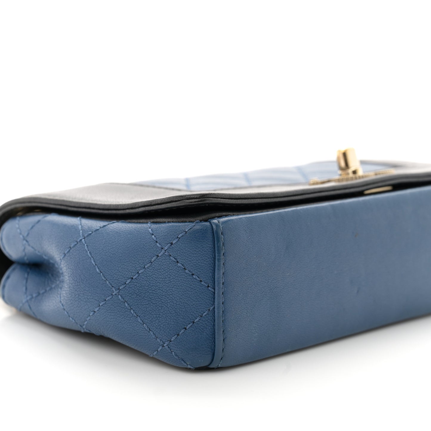 Sheepskin Quilted Medium Vintage Mademoiselle Flap Blue Black