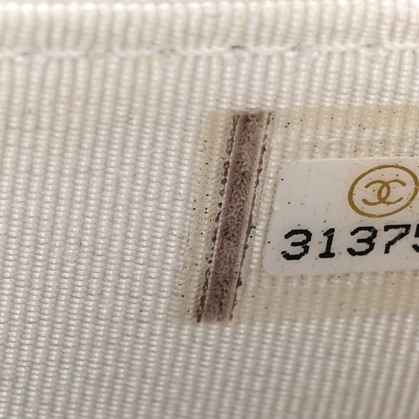 Caviar Quilted Wallet On Chain WOC White