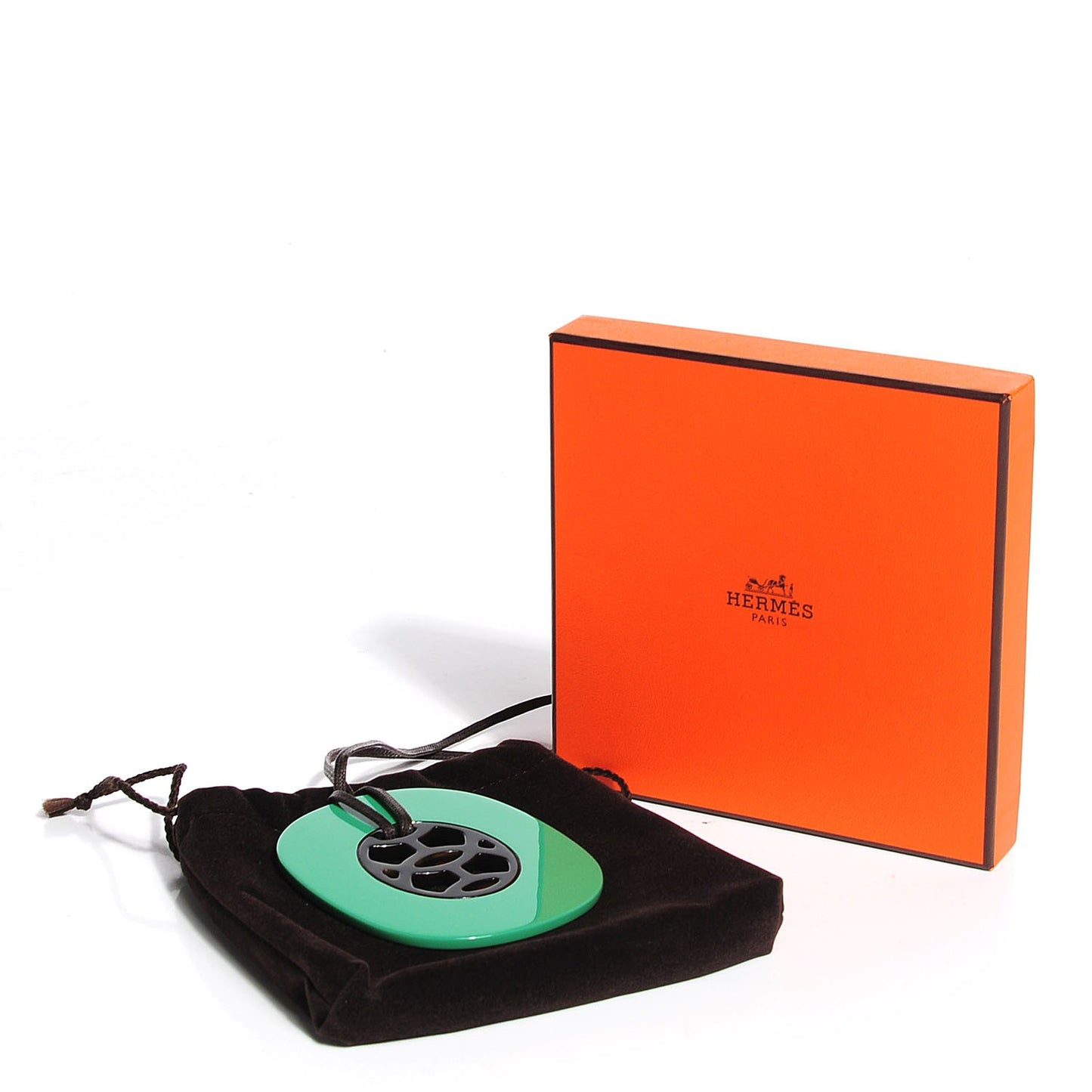 Buffalo Horn Lacquer Lift Necklace GM Bambou