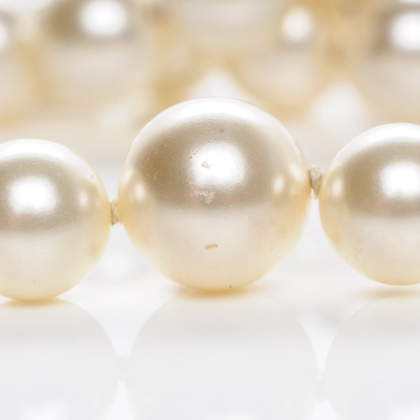 Graduated Pearl CC Long Necklace Gold