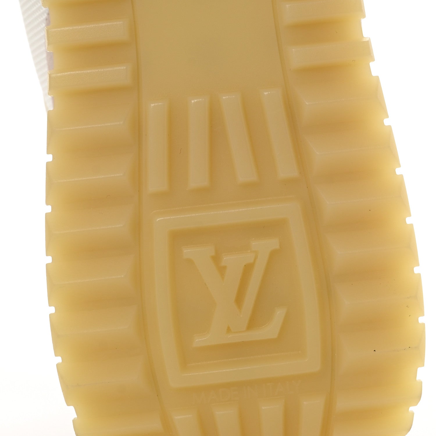 Louis Vuitton Suede Mesh Run Away Sneakers 40 White Grey 7 of 9