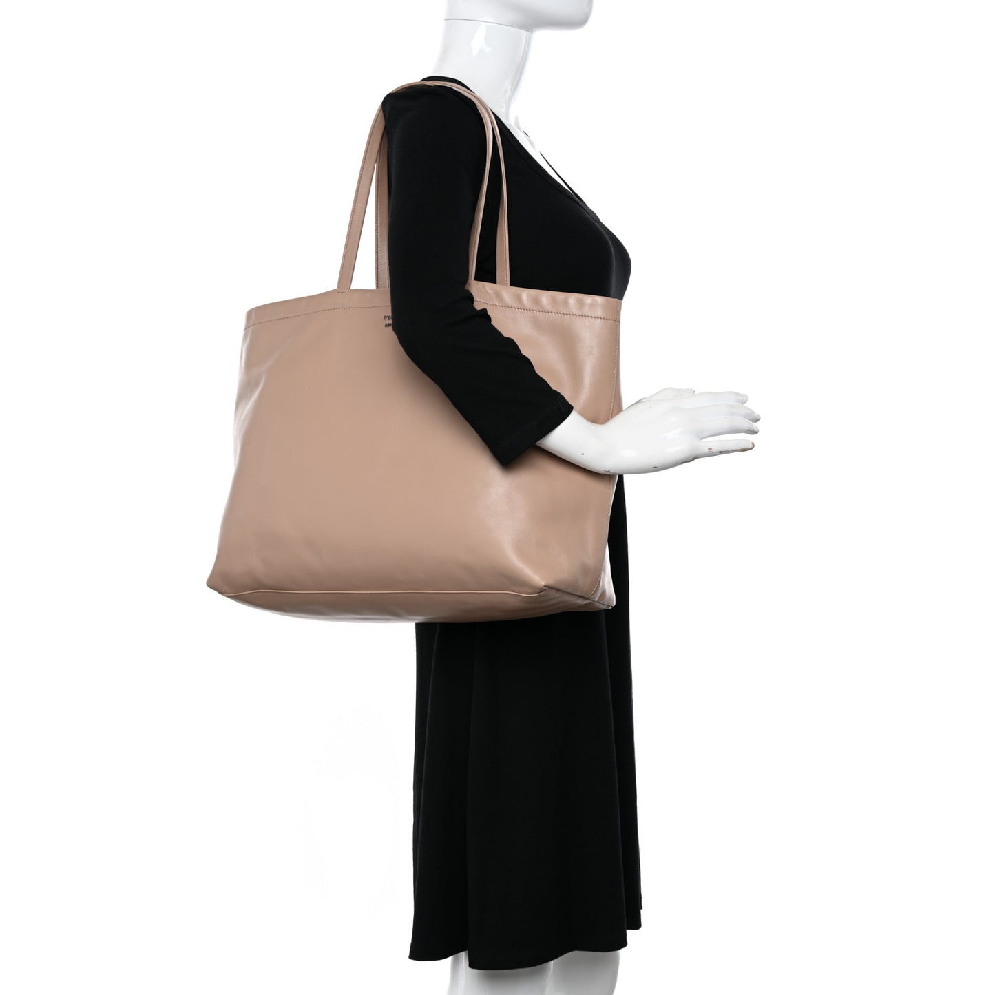 Soft Calfskin Shopping Tote Cammeo Lacca