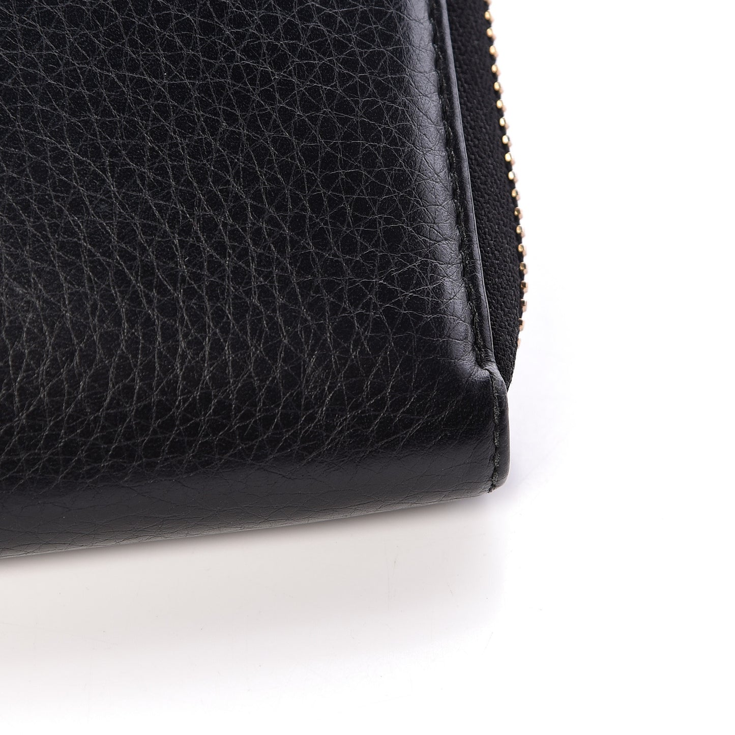 Pebbled Calfskin Medium Soho Zip Around Wallet Black