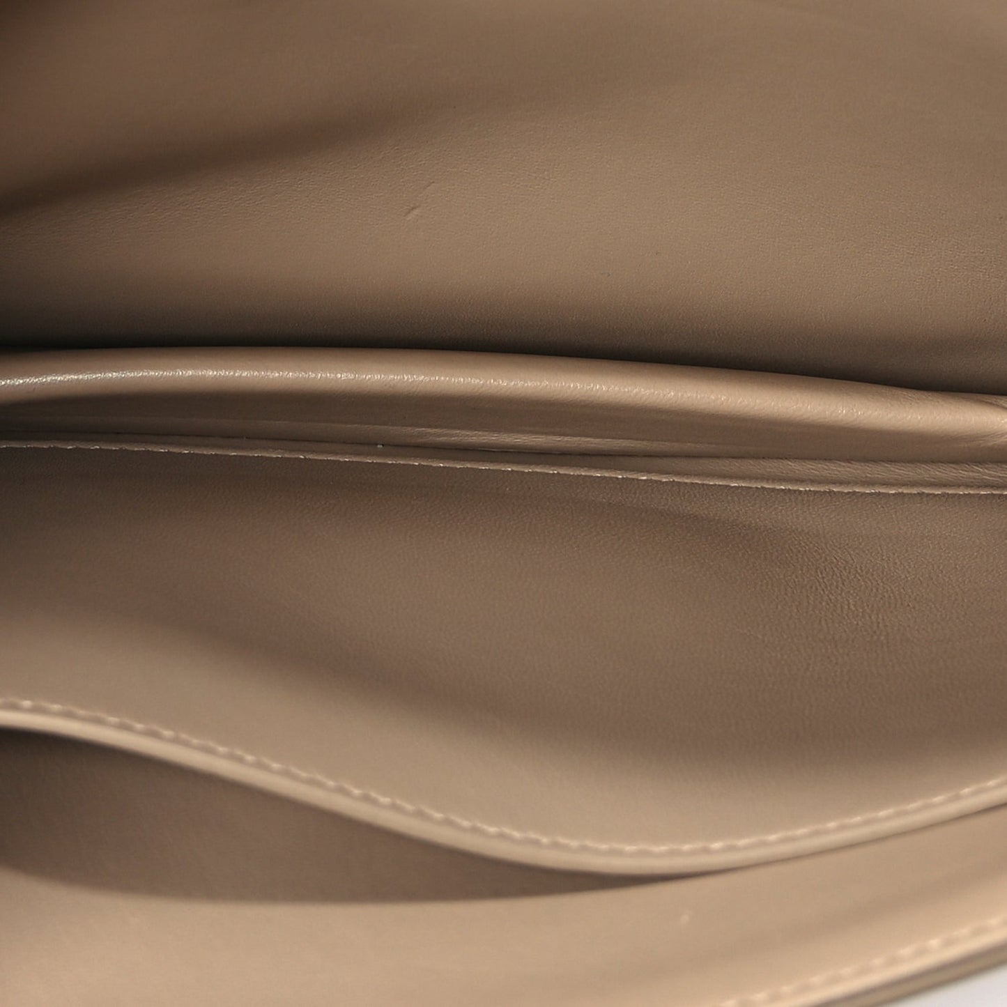Smooth Calfskin Le Maillon Satchel Beige