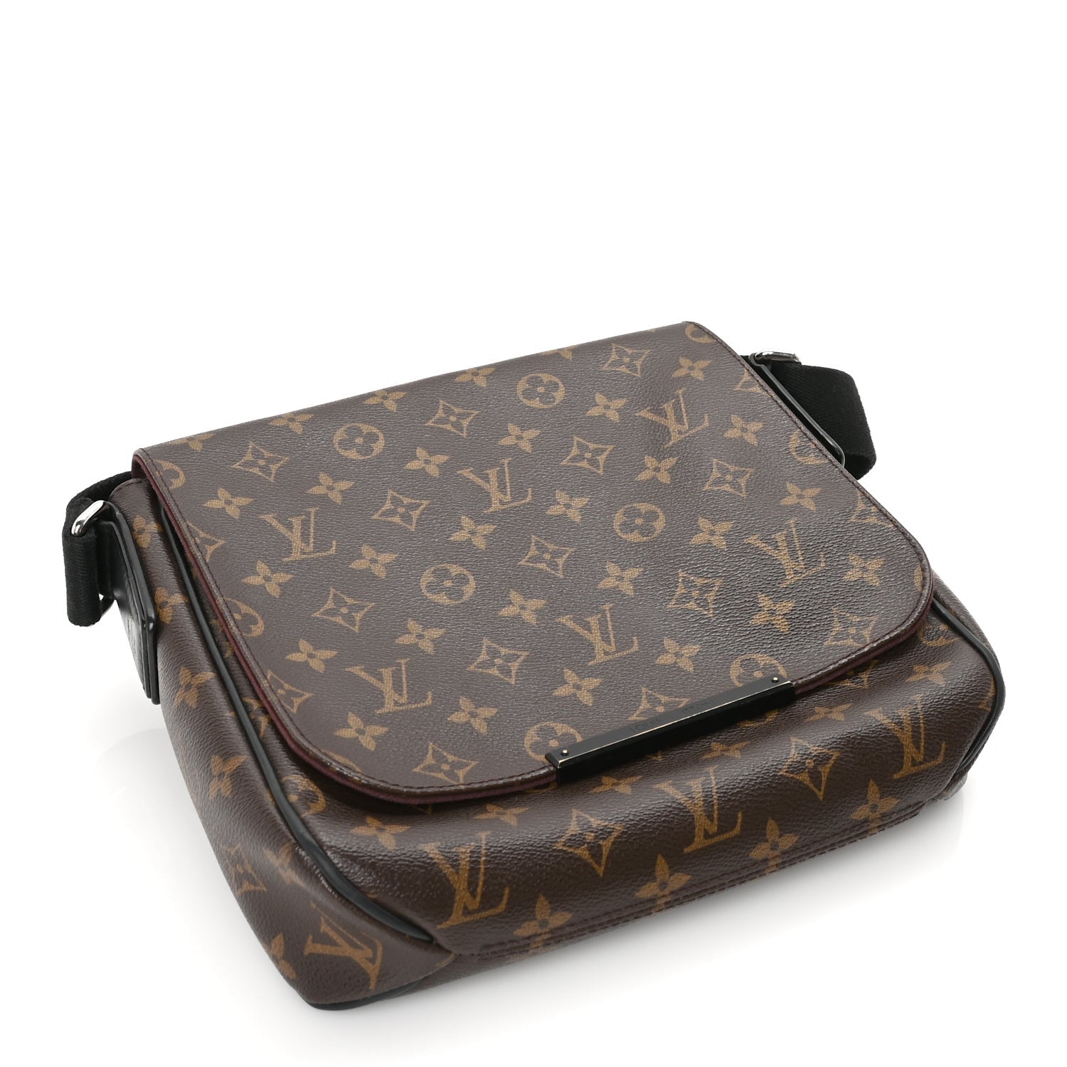 Louis Vuitton Monogram Macassar District PM 3 of 8