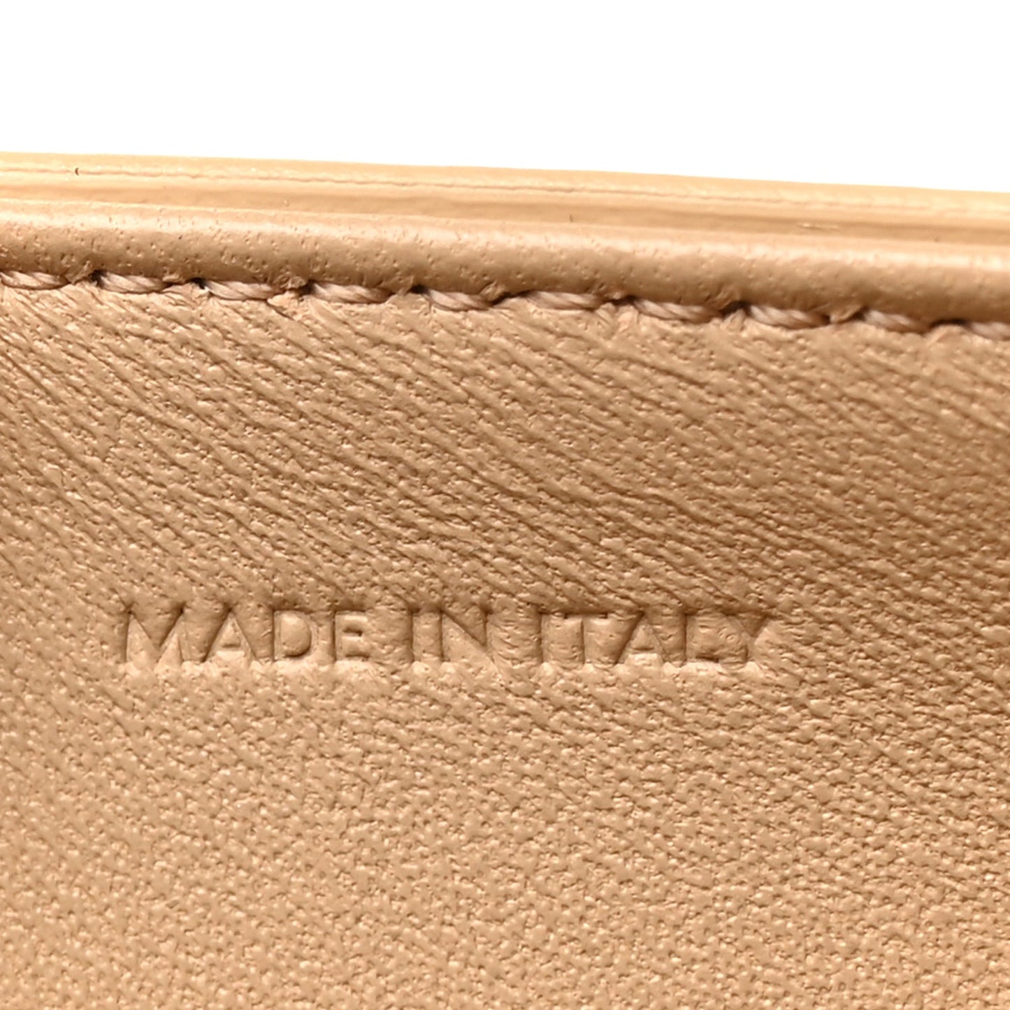 Shiny Calfskin Teen Triomphe  Nude