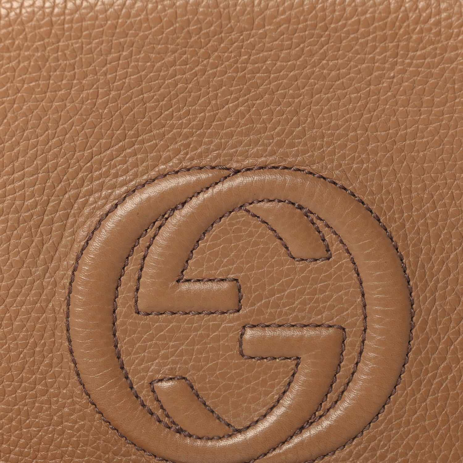 Gucci Pebbled Calfskin Medium Soho Flap Crossbody Camelia 7 of 10