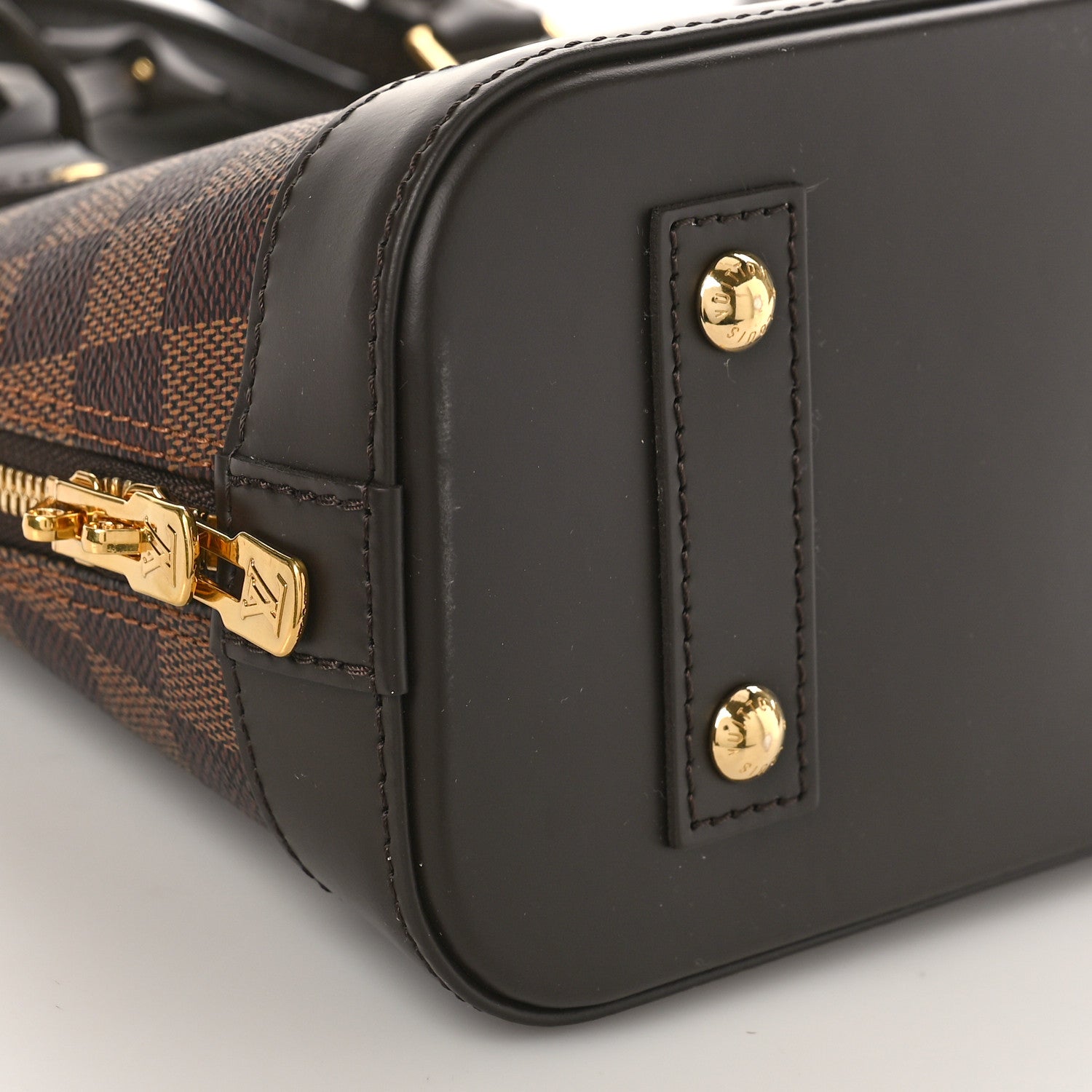 Louis Vuitton Damier Ebene Alma BB 7 of 9