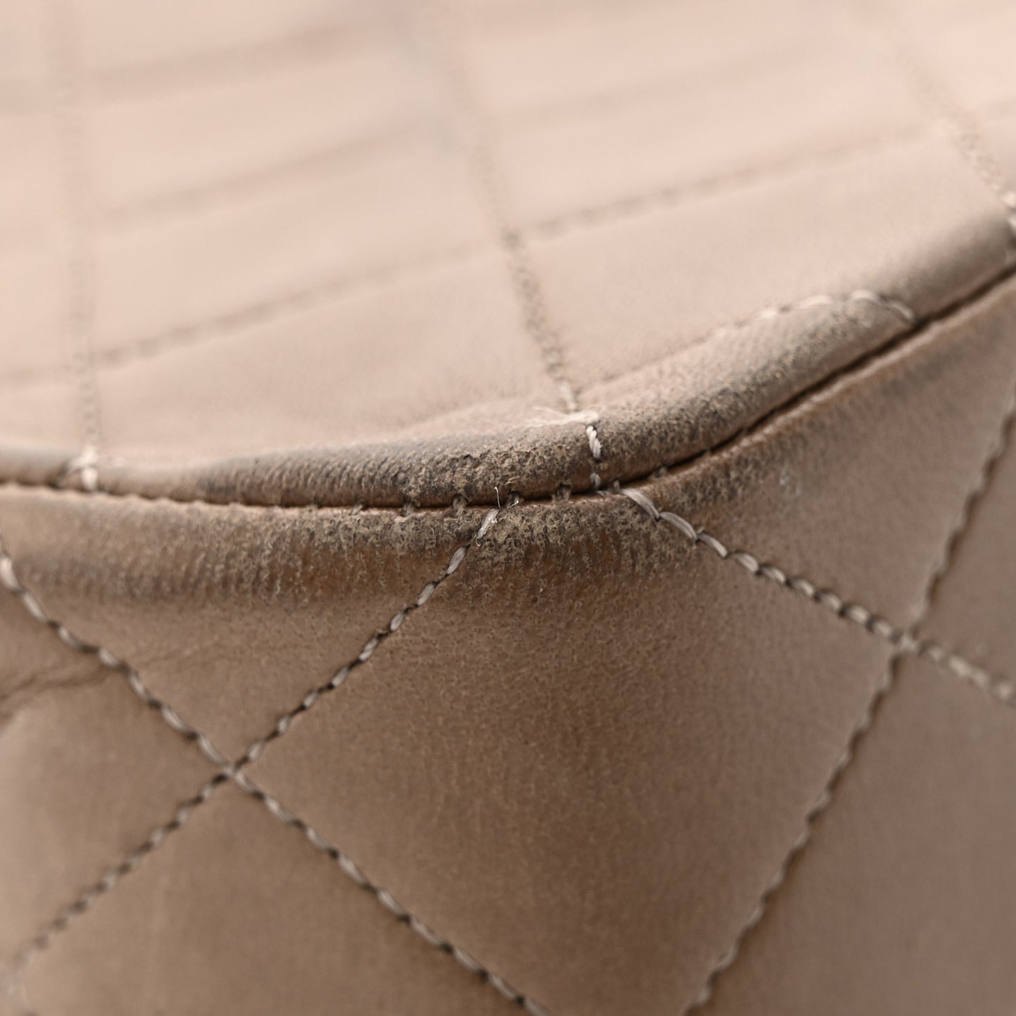Lambskin Quilted Medium Single Flap Beige