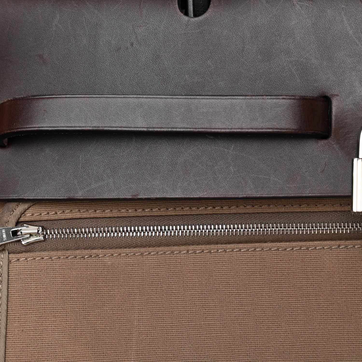 Hermes Toile Vache Hunter Herbag Zip 39 MM Etoupe Ebene 15 of 21