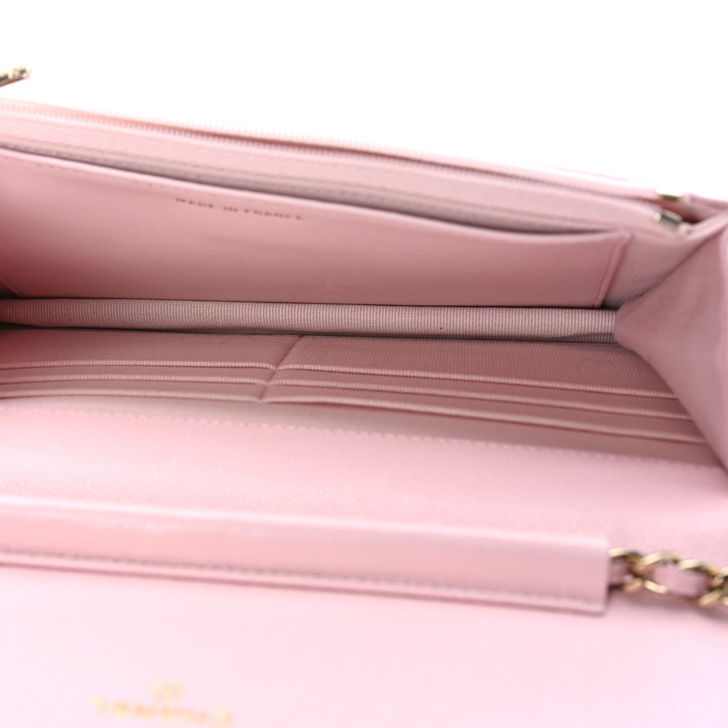 Caviar Quilted Wallet on Chain WOC Light Pink