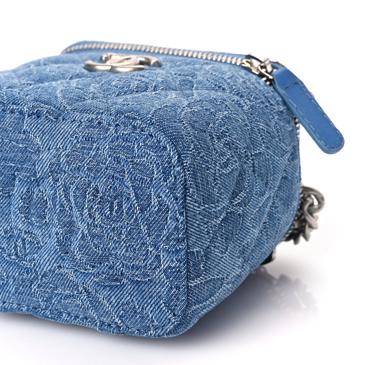 Chanel Denim Quilted Camellia Sweetheart Mini Vanity Case With Chain Blue 9 of 9