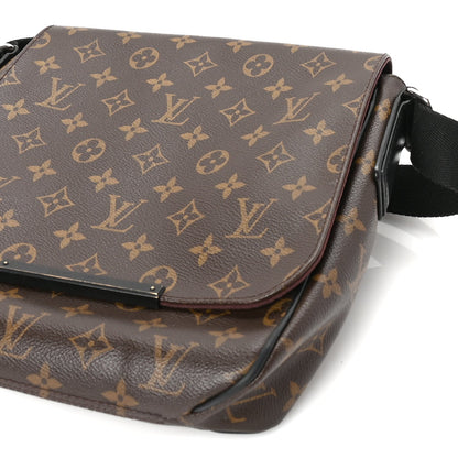 Louis Vuitton Monogram Macassar District PM 8 of 8