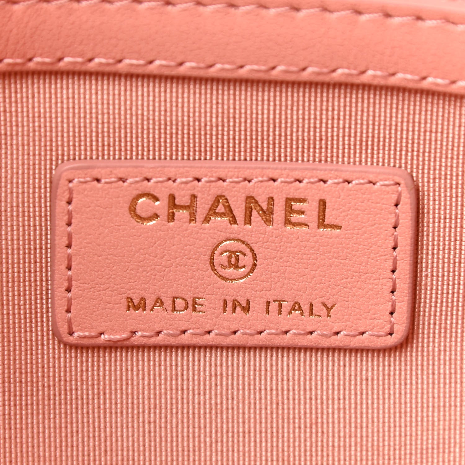 Chanel Caviar Quilted Ombre Medium Cosmetic Case Coral 6 of 9