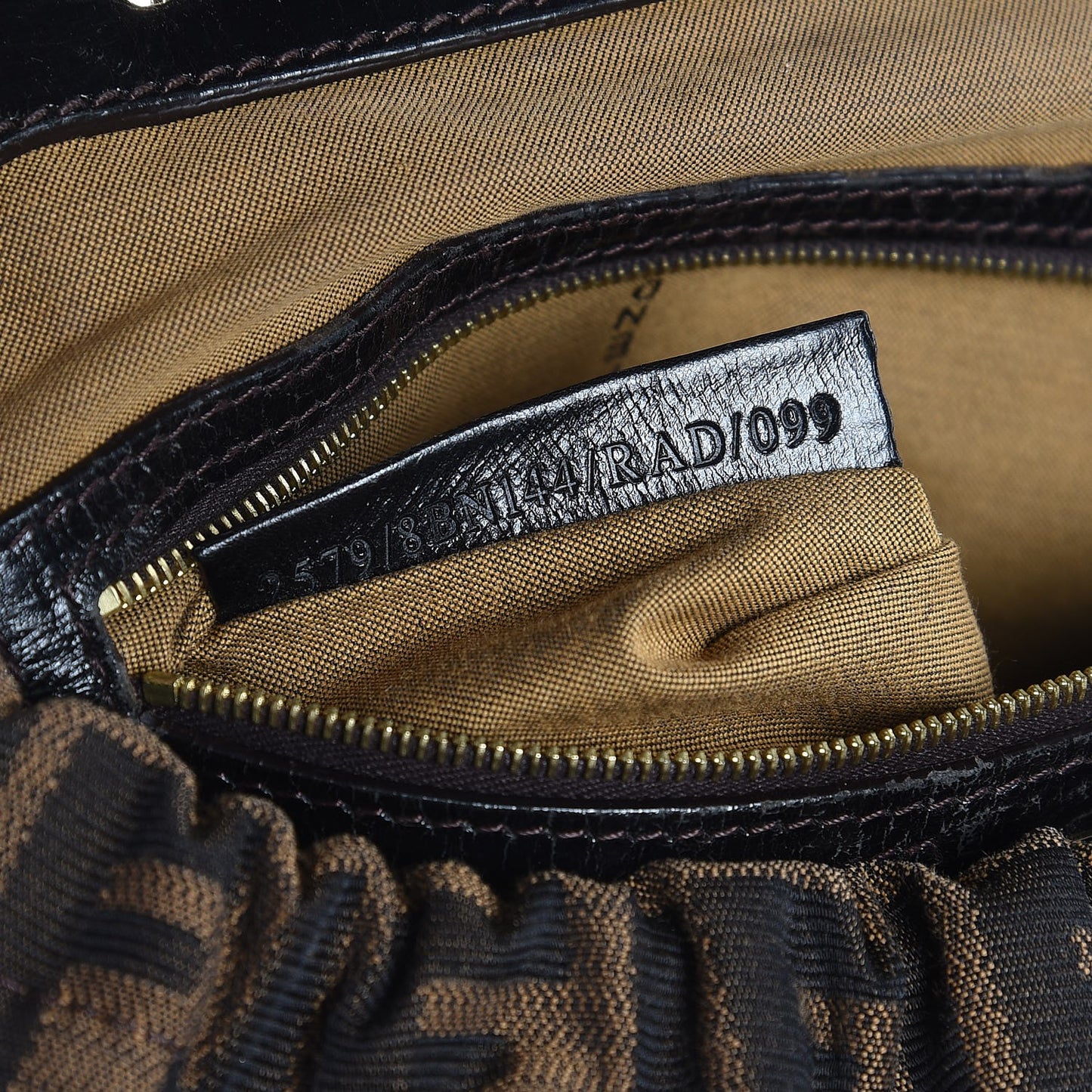 Zucca Medium Magic Bag Tobacco