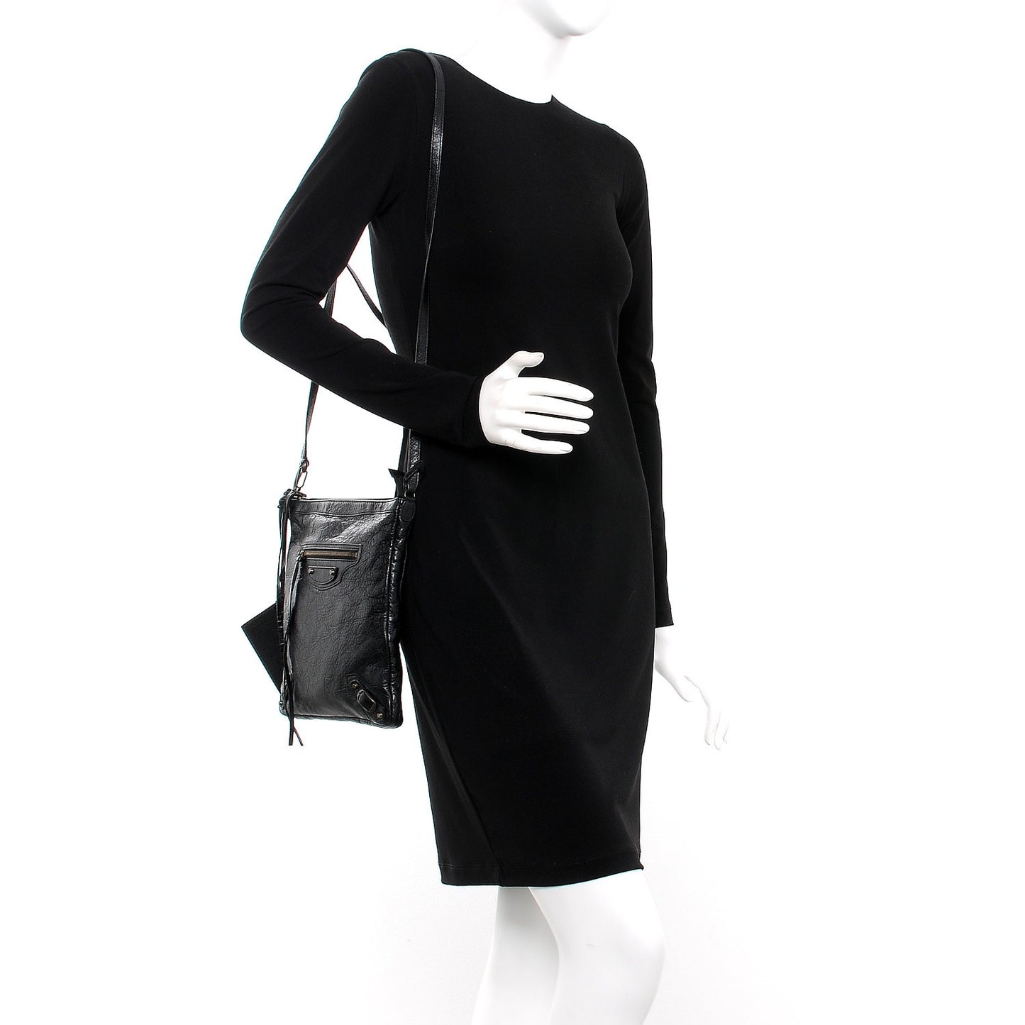 Agneau Classic Hardware Flat Crossbody Black