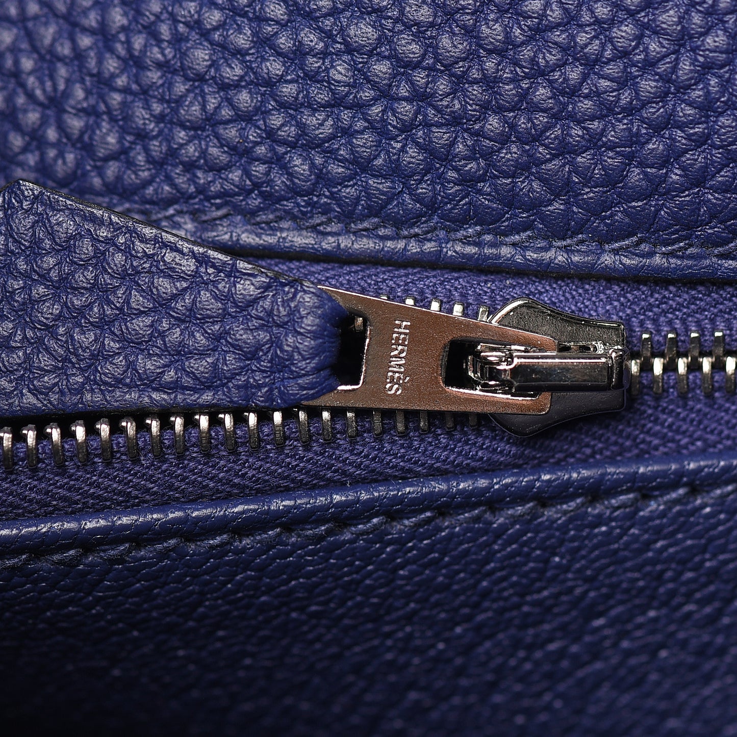 Togo Kelly Retourne 28 Bleu Encre