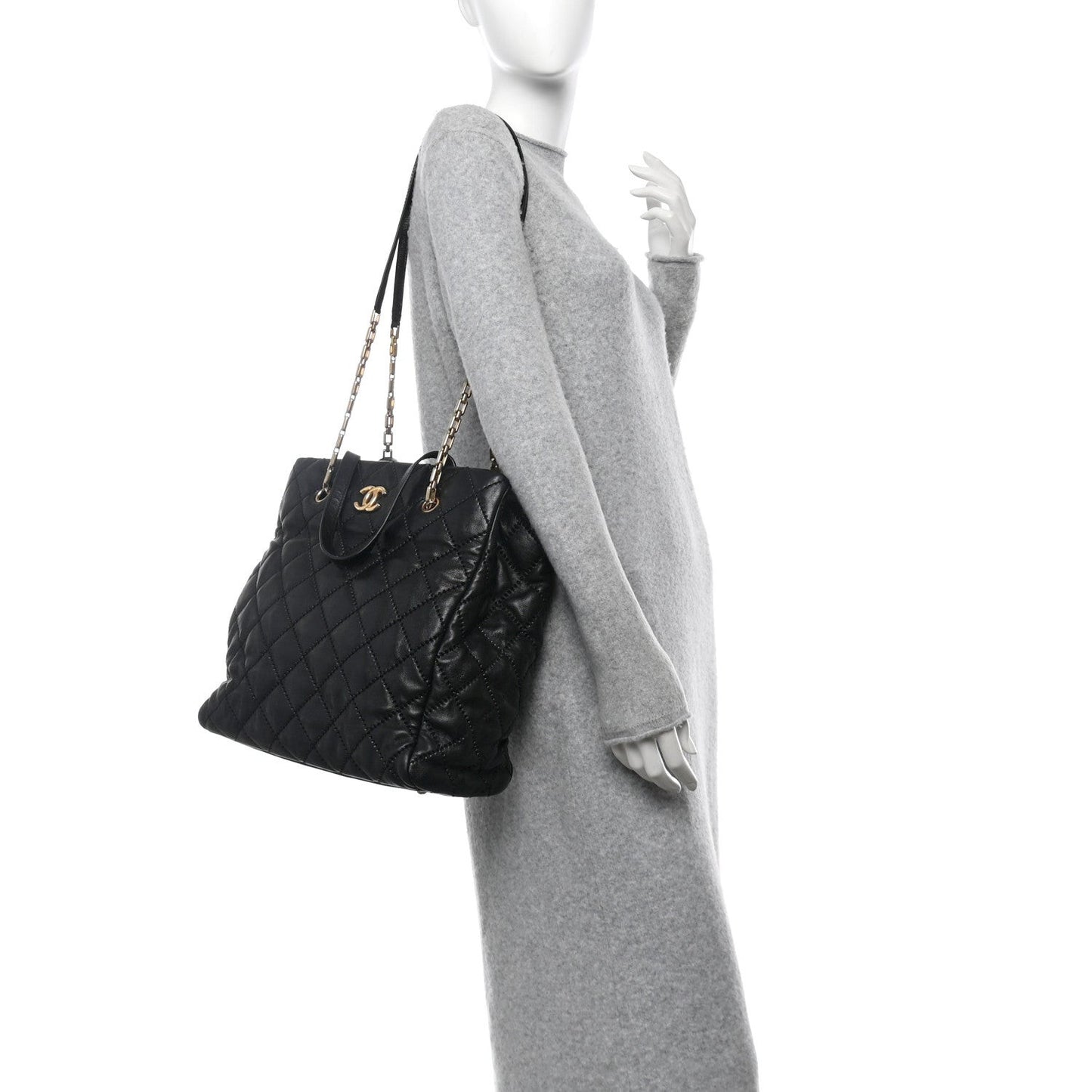 Calfskin Quilted Large Retro Chain Tote Black