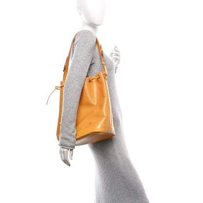 Louis Vuitton Epi Noe Tassil 2 of 7