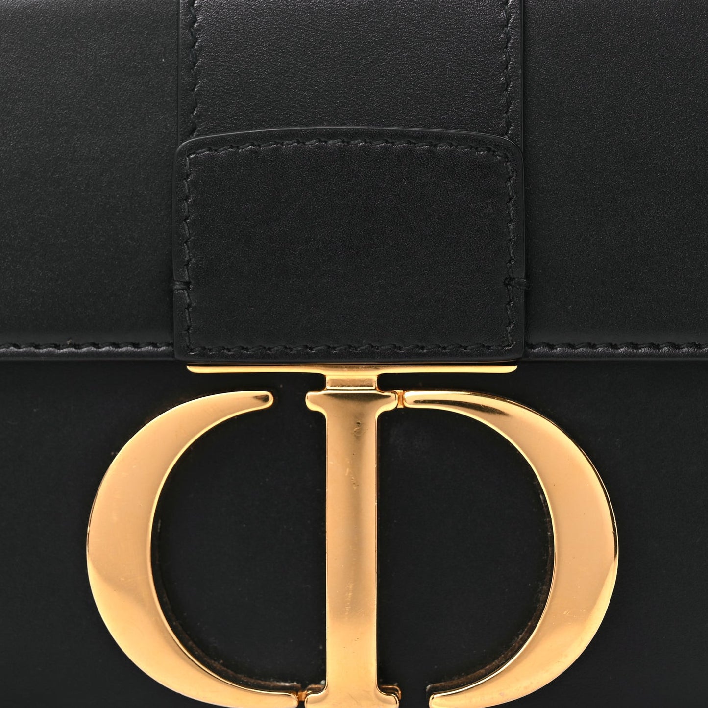 Smooth Calfskin 30 Montaigne Box Bag Black