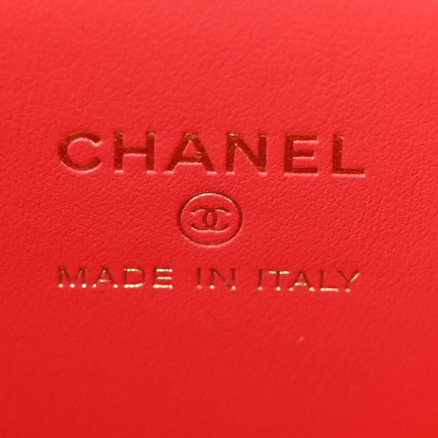 Caviar Quilted Mini Vanity Case With Chain Red