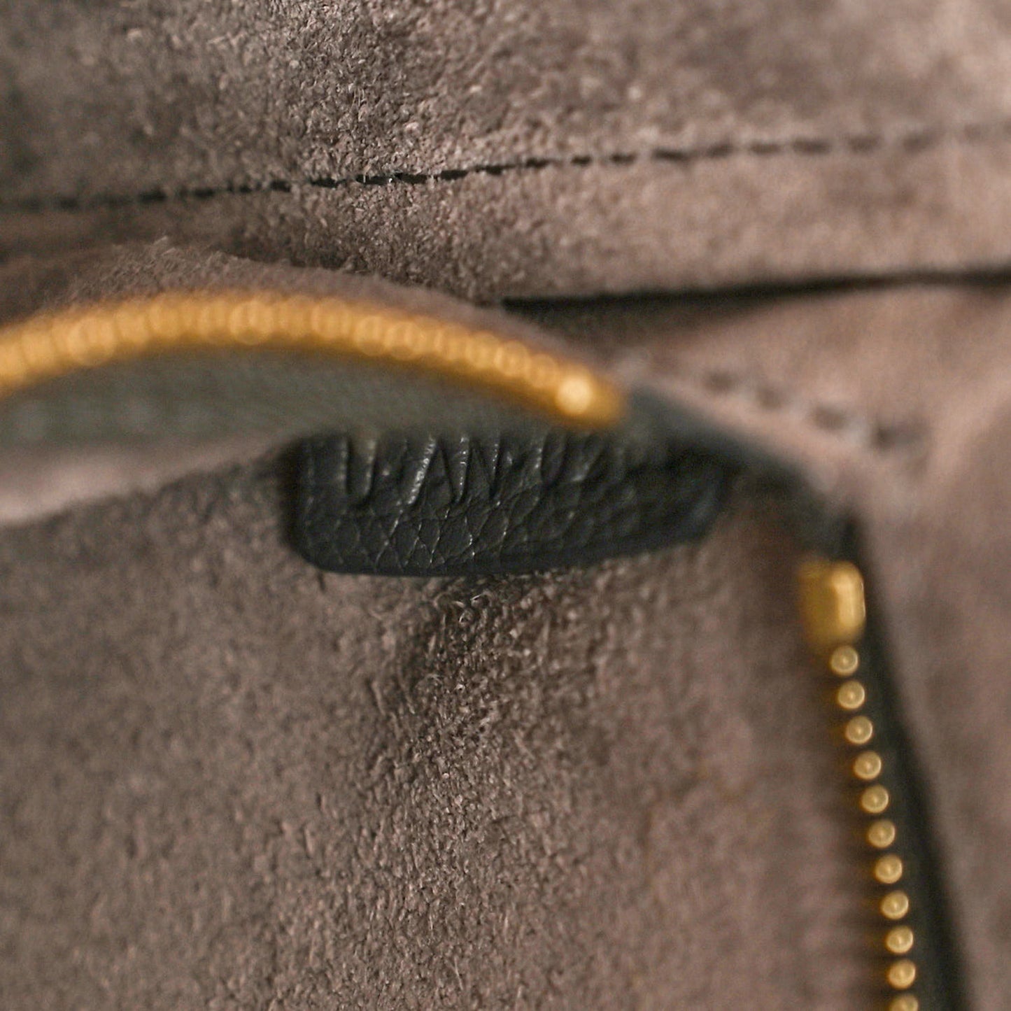 Soft Grained Calfskin Small Sangle Bucket Bag Kohl