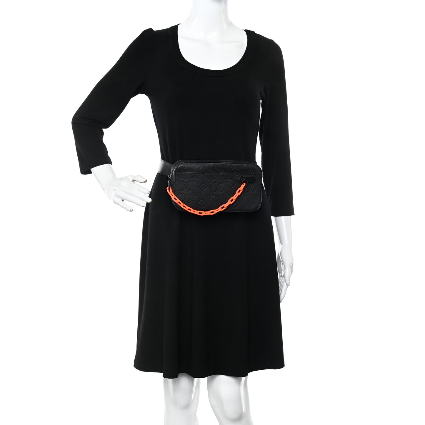 Taurillon Monogram Uniformes Solar Ray Soft Pochette Volga Belt Bag Black