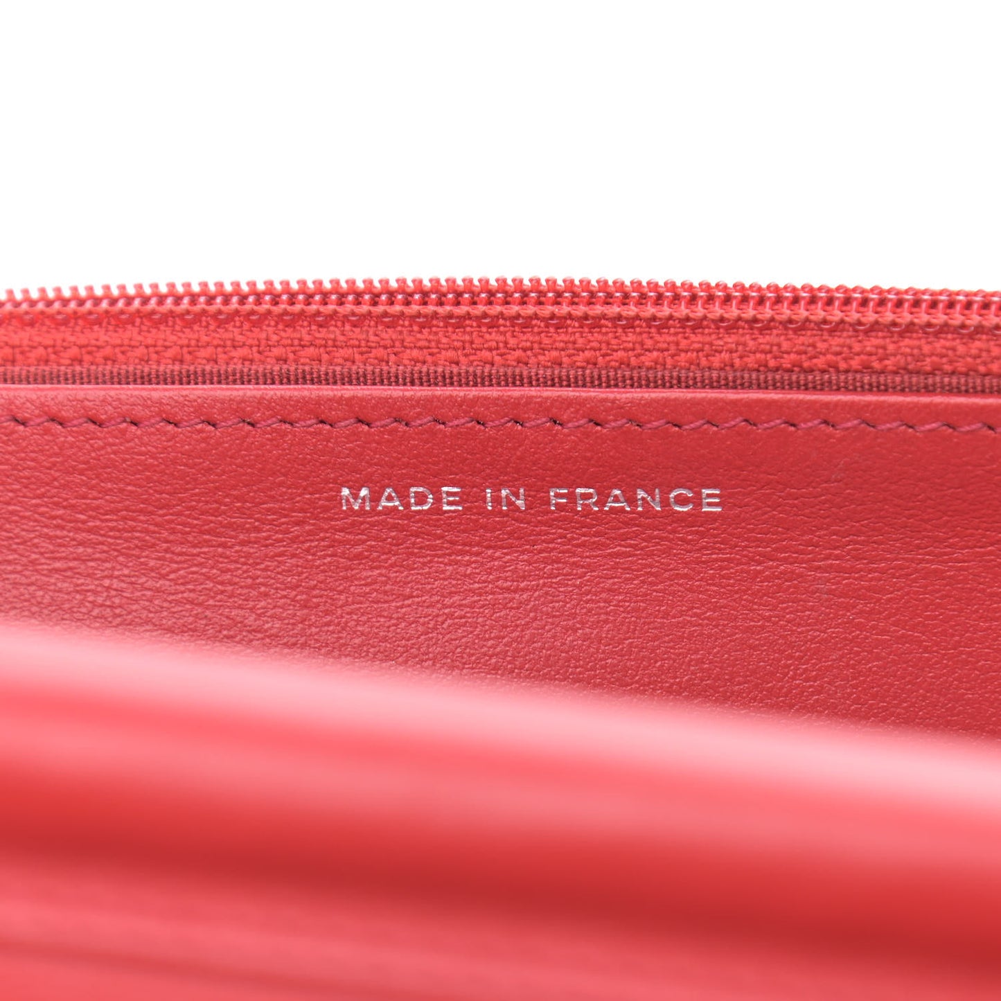 Caviar Quilted Boy Wallet On Chain WOC Red