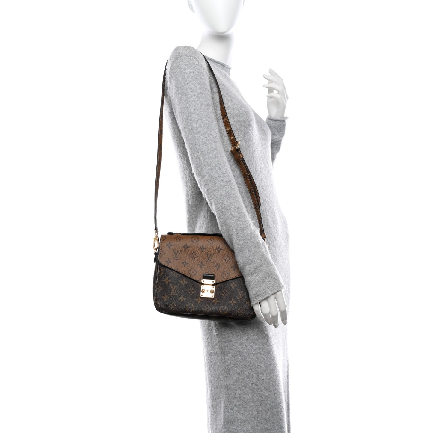 Reverse Monogram Pochette Metis