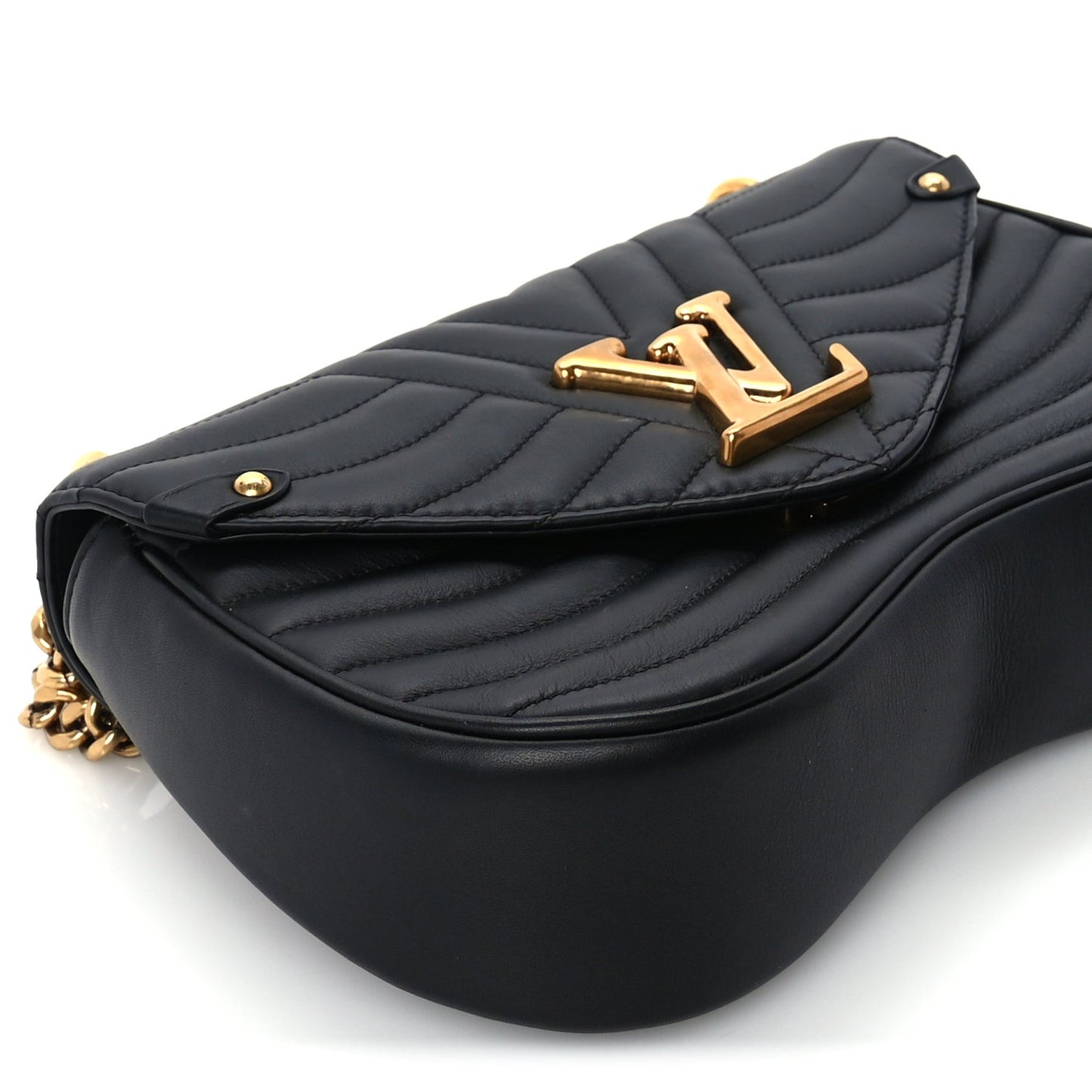 Calfskin New Wave Chain PM Black