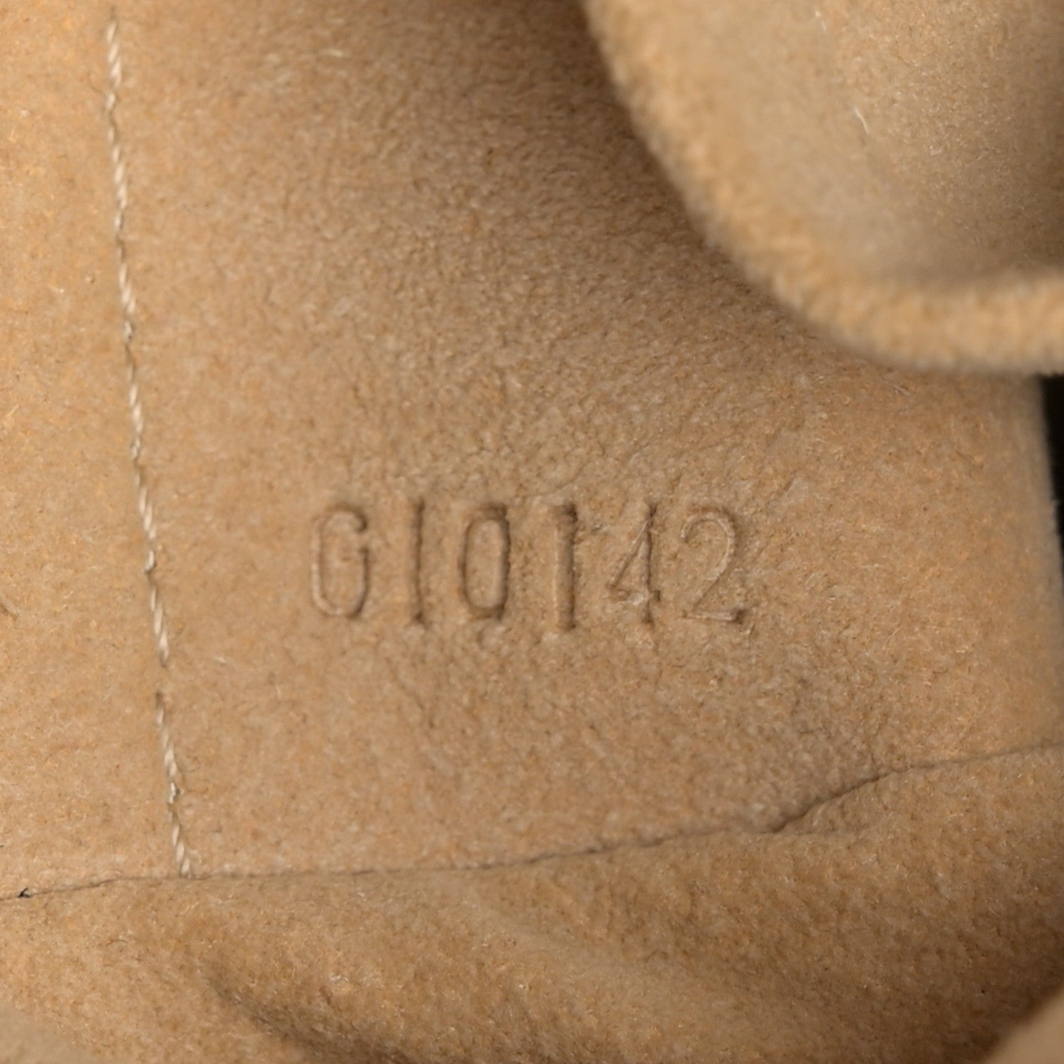 Louis Vuitton Monogram Artsy MM 7 of 13