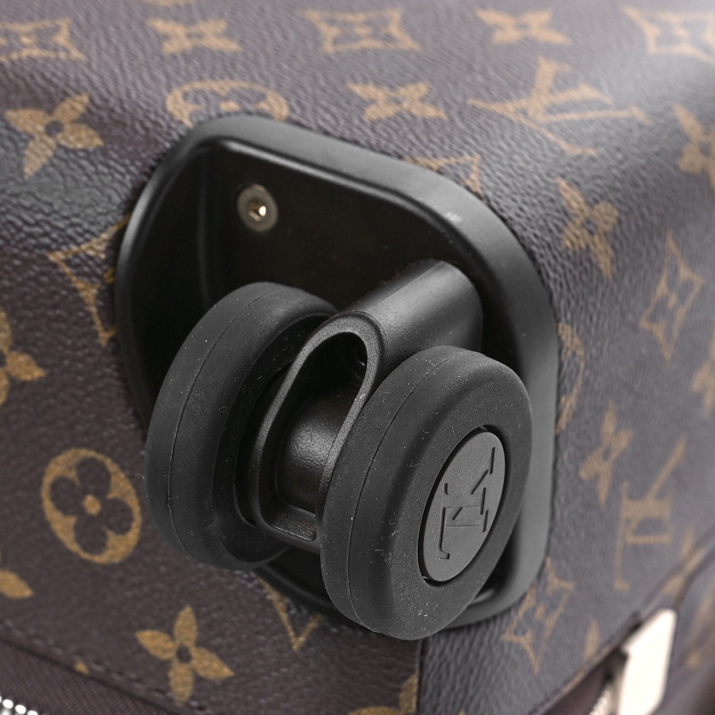 Monogram Horizon 55