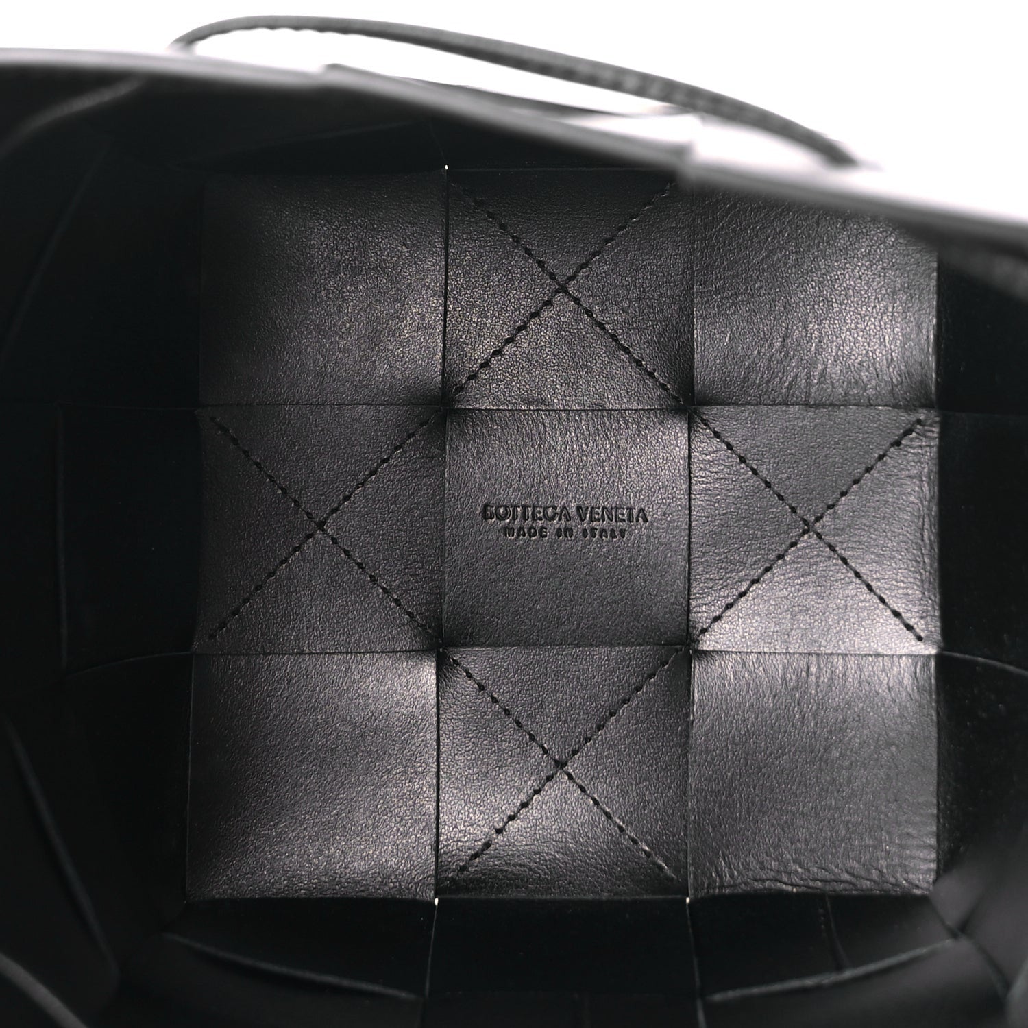 Bottega Veneta Nappa Maxi Intrecciato Cassette Bucket Bag Black 4 of 8