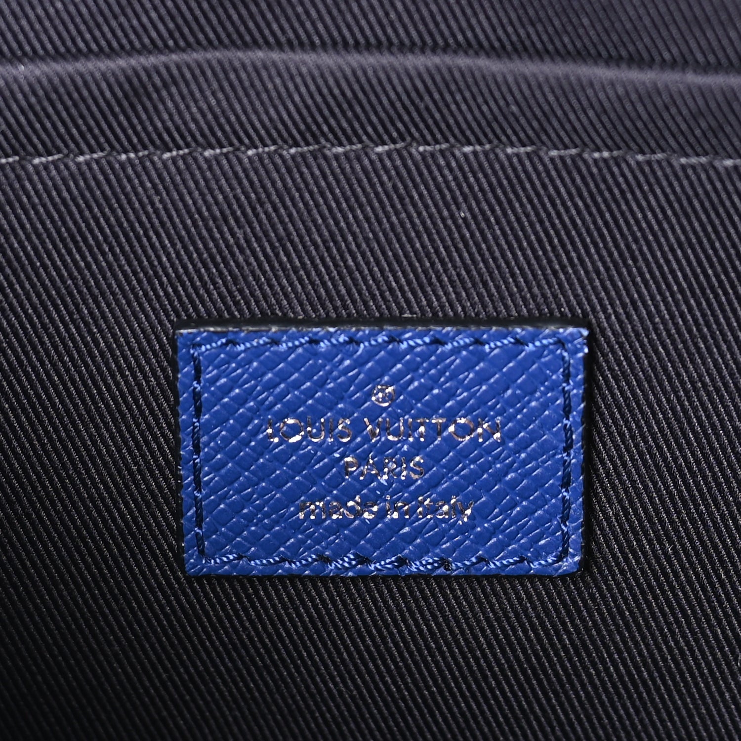 Louis Vuitton Taiga Monogram Outdoor Messenger  Cobalt 5 of 8