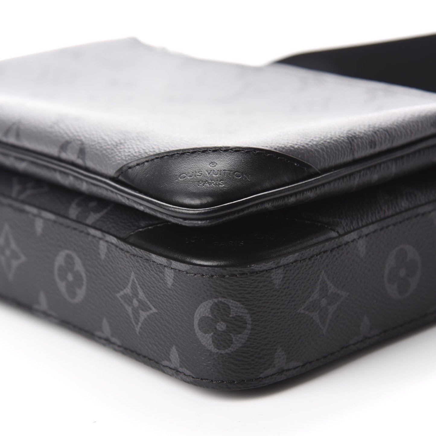 Reverse Monogram Eclipse Trio Messenger