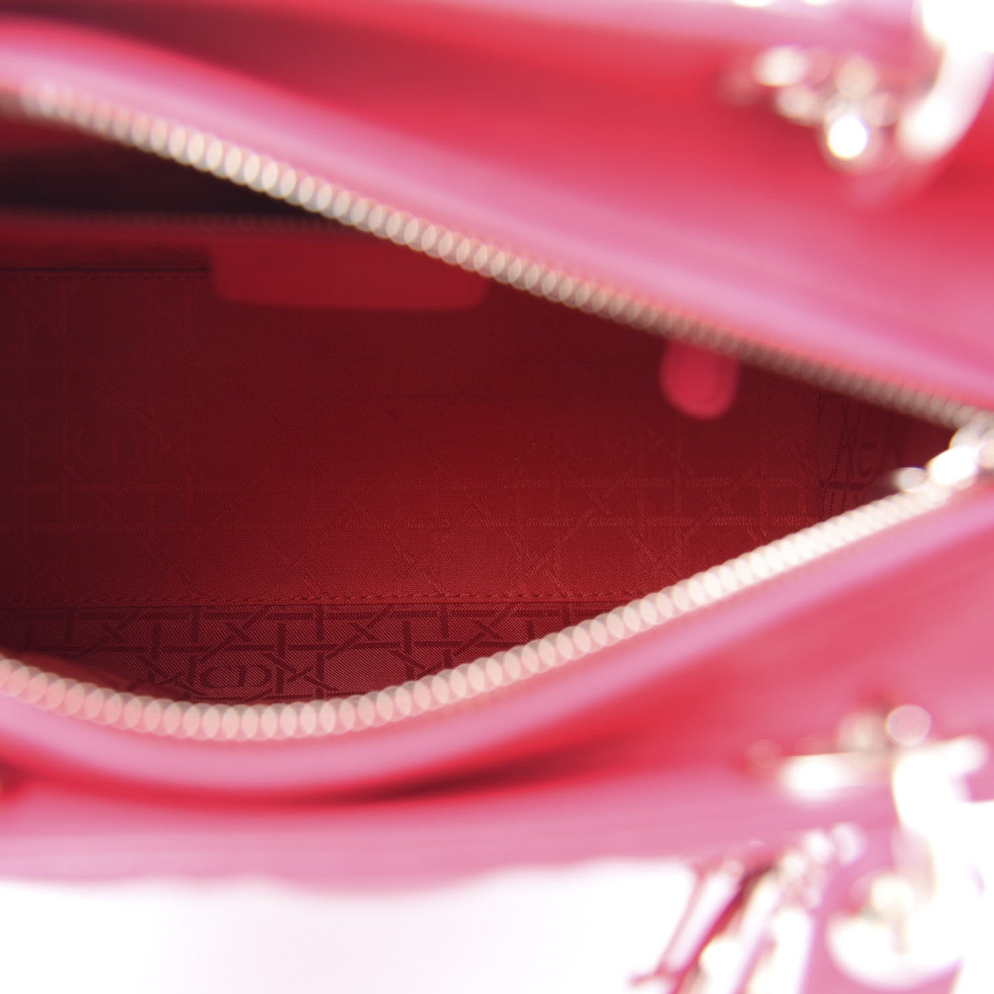 Lambskin Cannage Medium Lady Dior Fuchsia