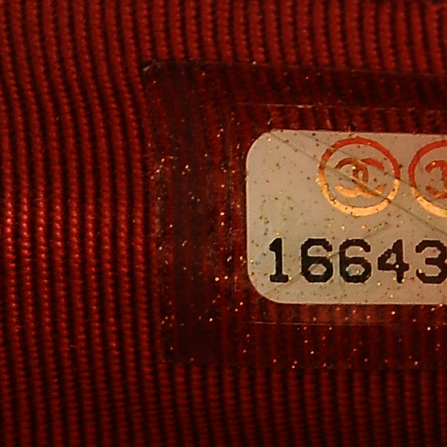 Caviar Quilted Zipped Pocket Wallet Red