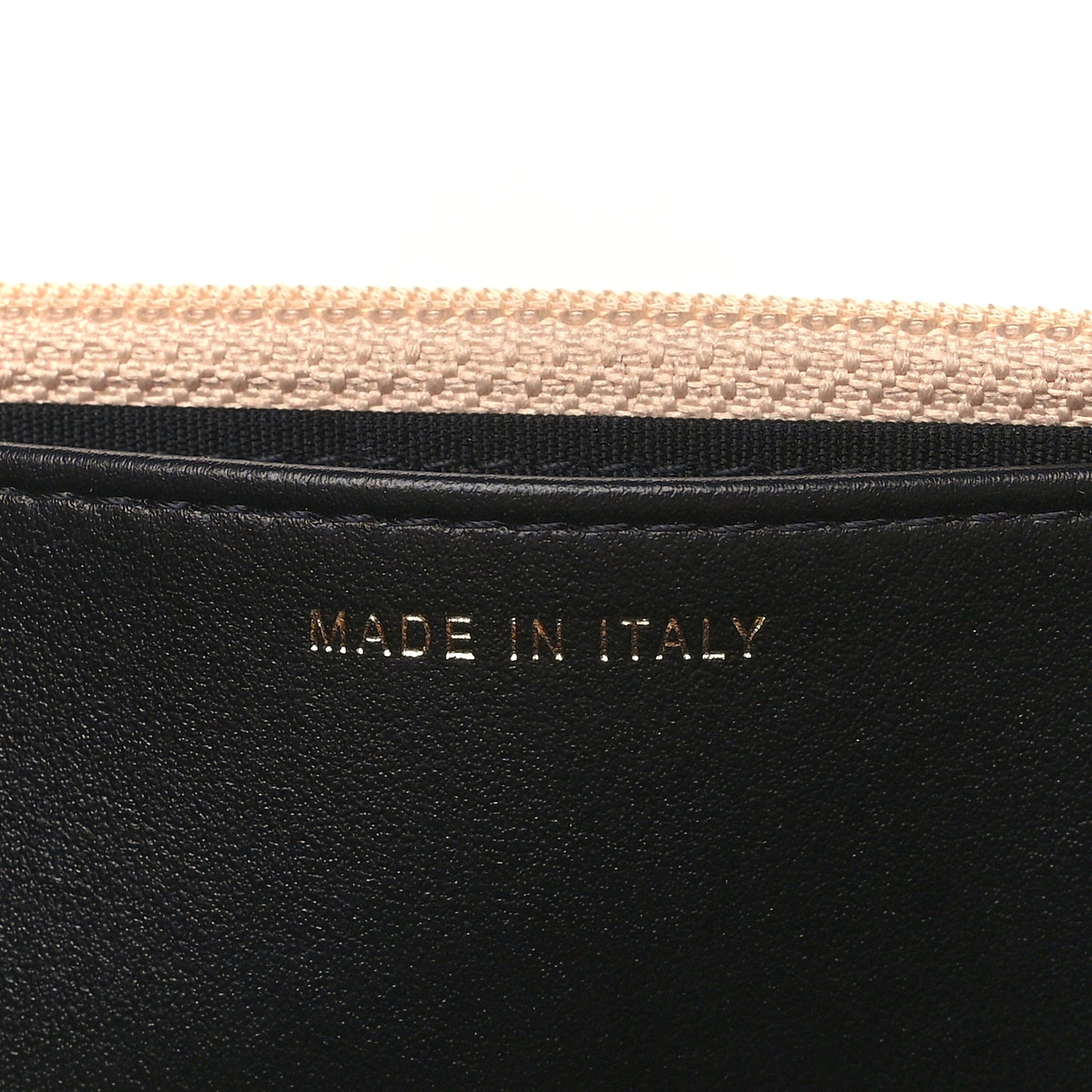 Caviar Quilted CC Filigree Wallet On Chain WOC Beige Black